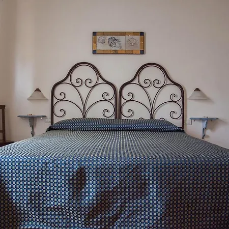 Hotel Degli Artisti 3*
